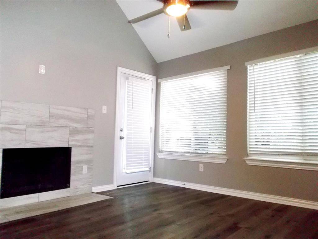 Dallas, TX 75243,9819 Walnut Street #203
