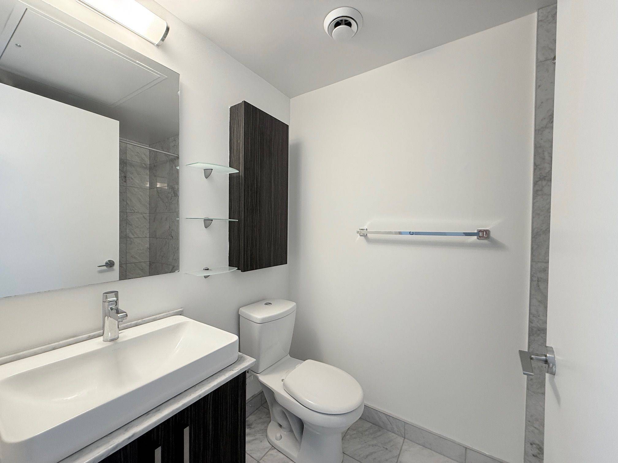 Toronto C01, ON M5J 0A9,12 York ST #5101