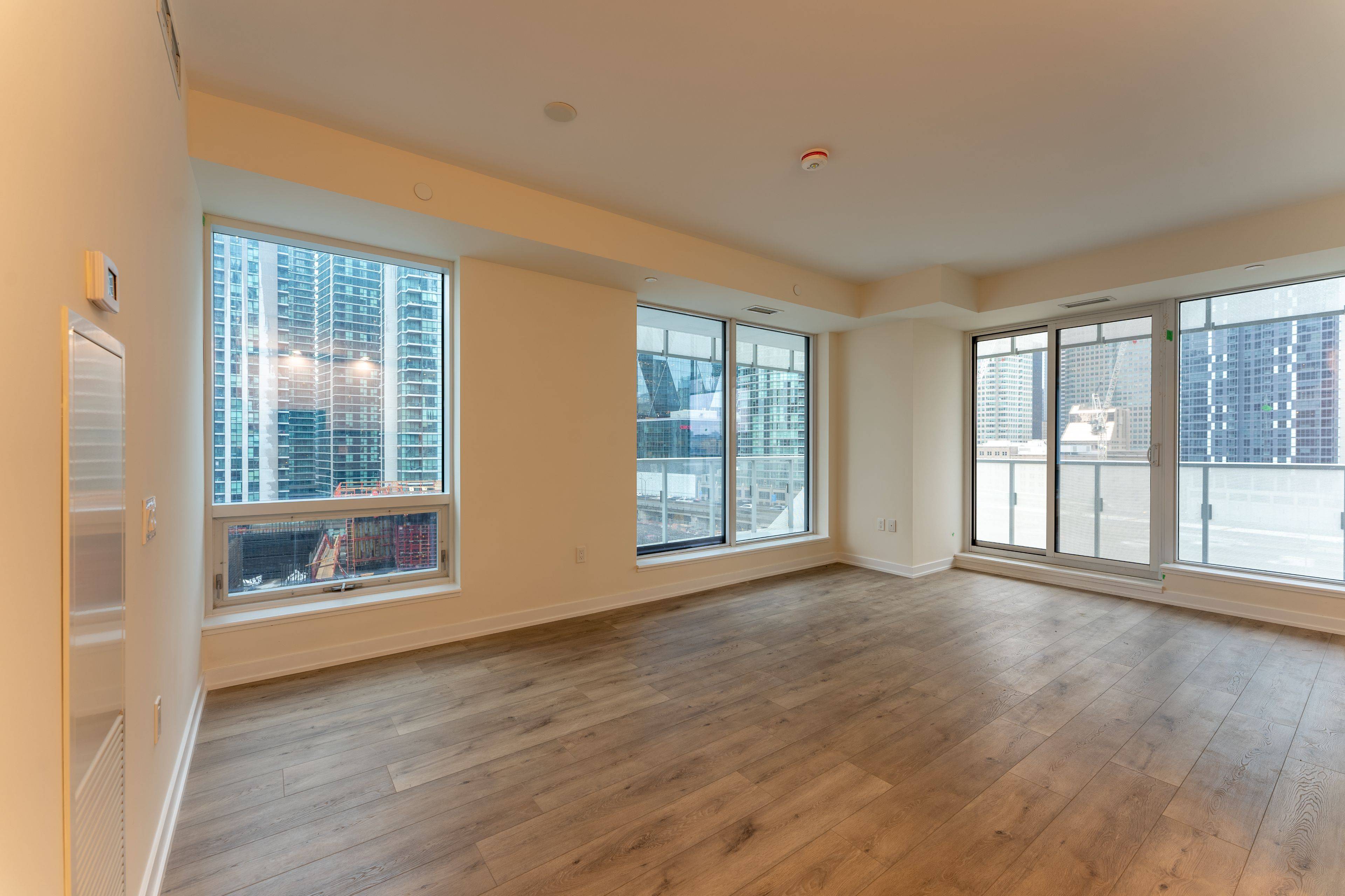 Toronto C08, ON M5E 0E3,28 Freeland ST #804