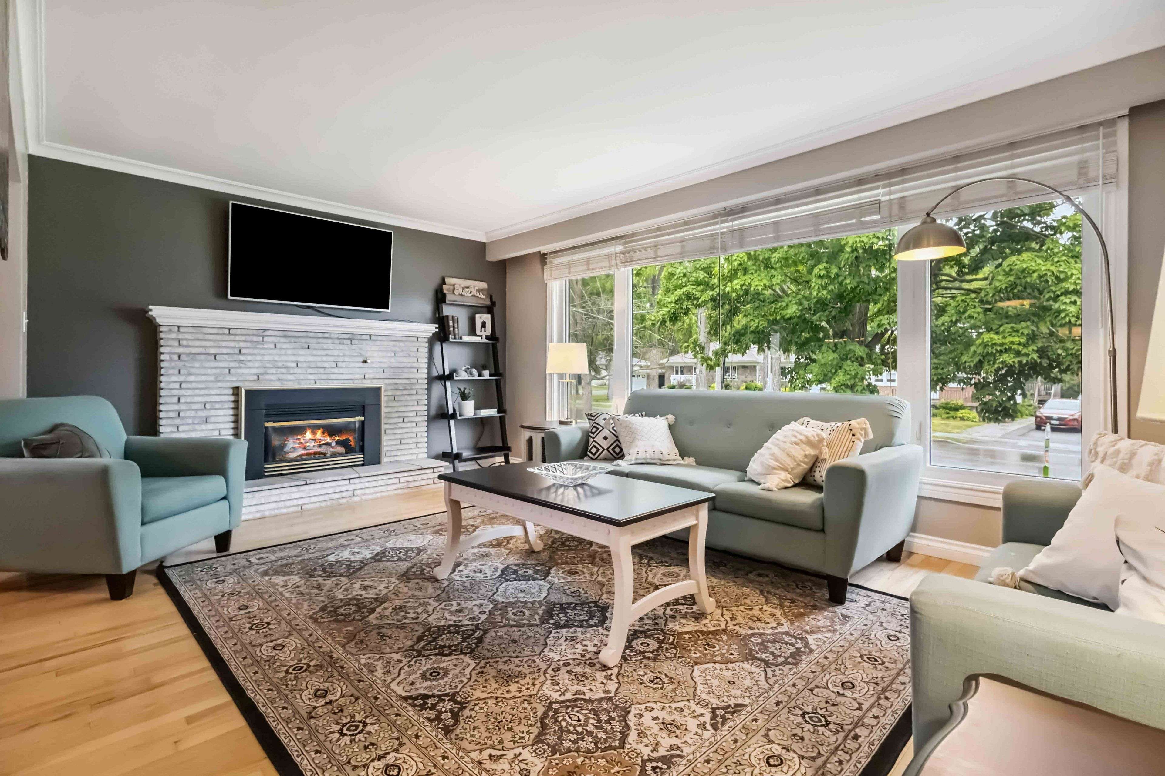 Kawartha Lakes, ON K9V 3J4,19 Adelaide ST S