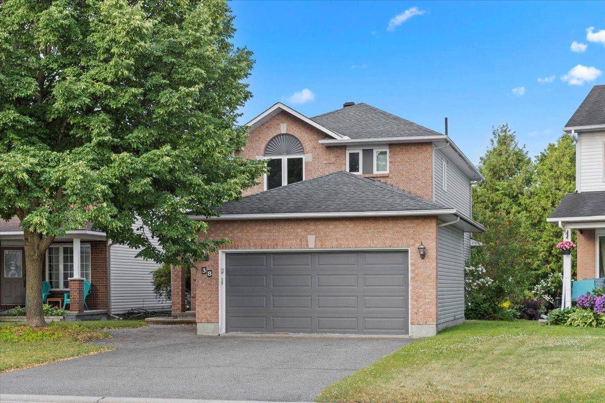 Stittsville - Munster - Richmond, ON K2S 1S4,38 Stonepath CRES