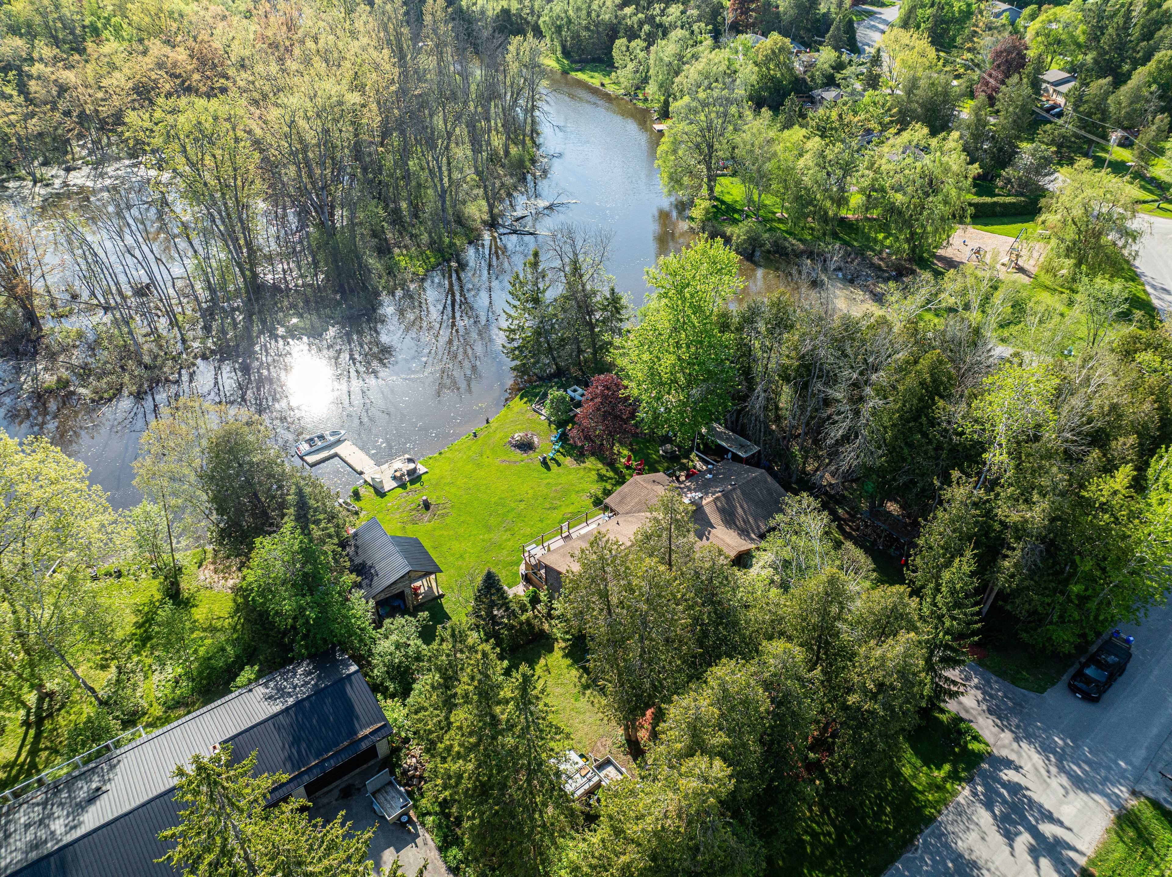 Scugog, ON L0C 1G0,32 Nonquon DR
