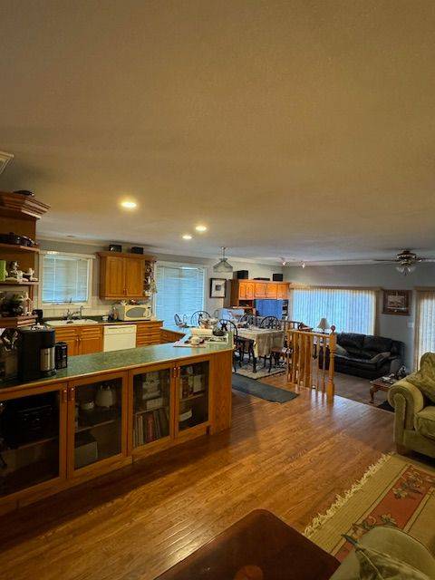 Peterborough South, ON K9J 8P1,680 Trailview DR