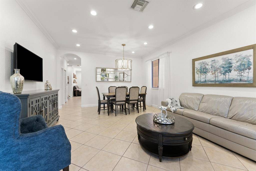 Coconut Creek, FL 33073,3710 Woodfield Ct