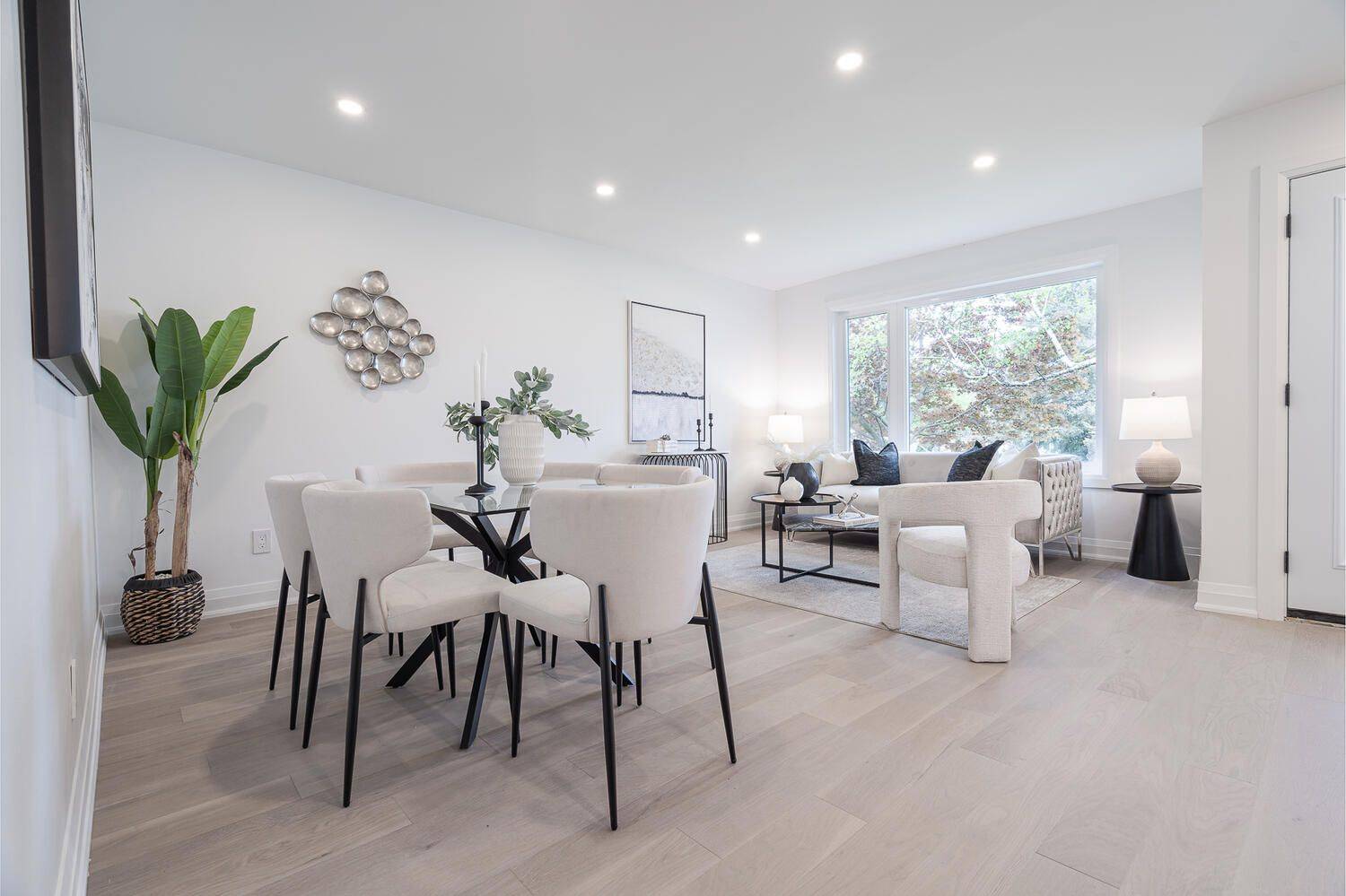 Newmarket, ON L3Y 3P6,106 Woodpark PL