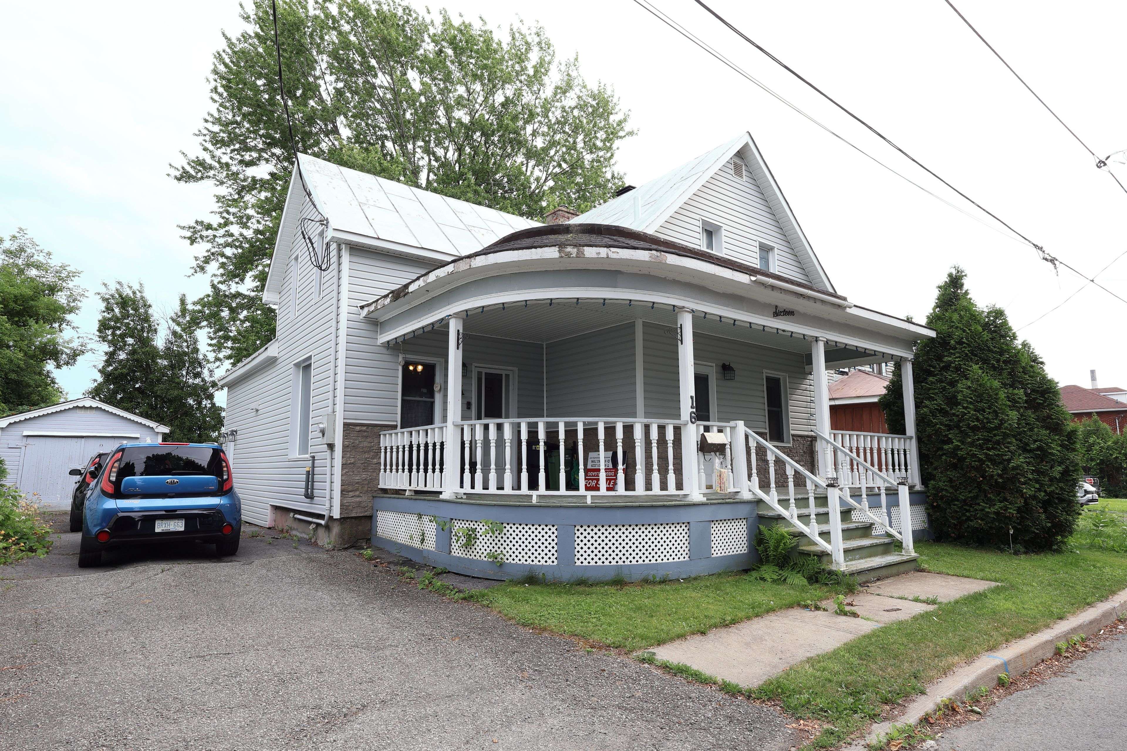 Cornwall, ON K6J 1E9,16 Smith AVE
