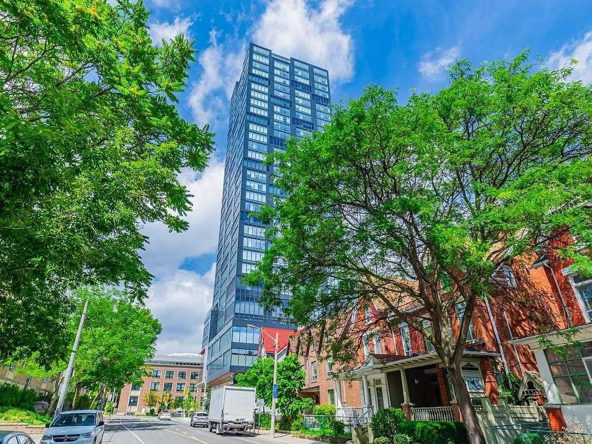 Toronto C01, ON M5T 1P9,203 College ST #3005