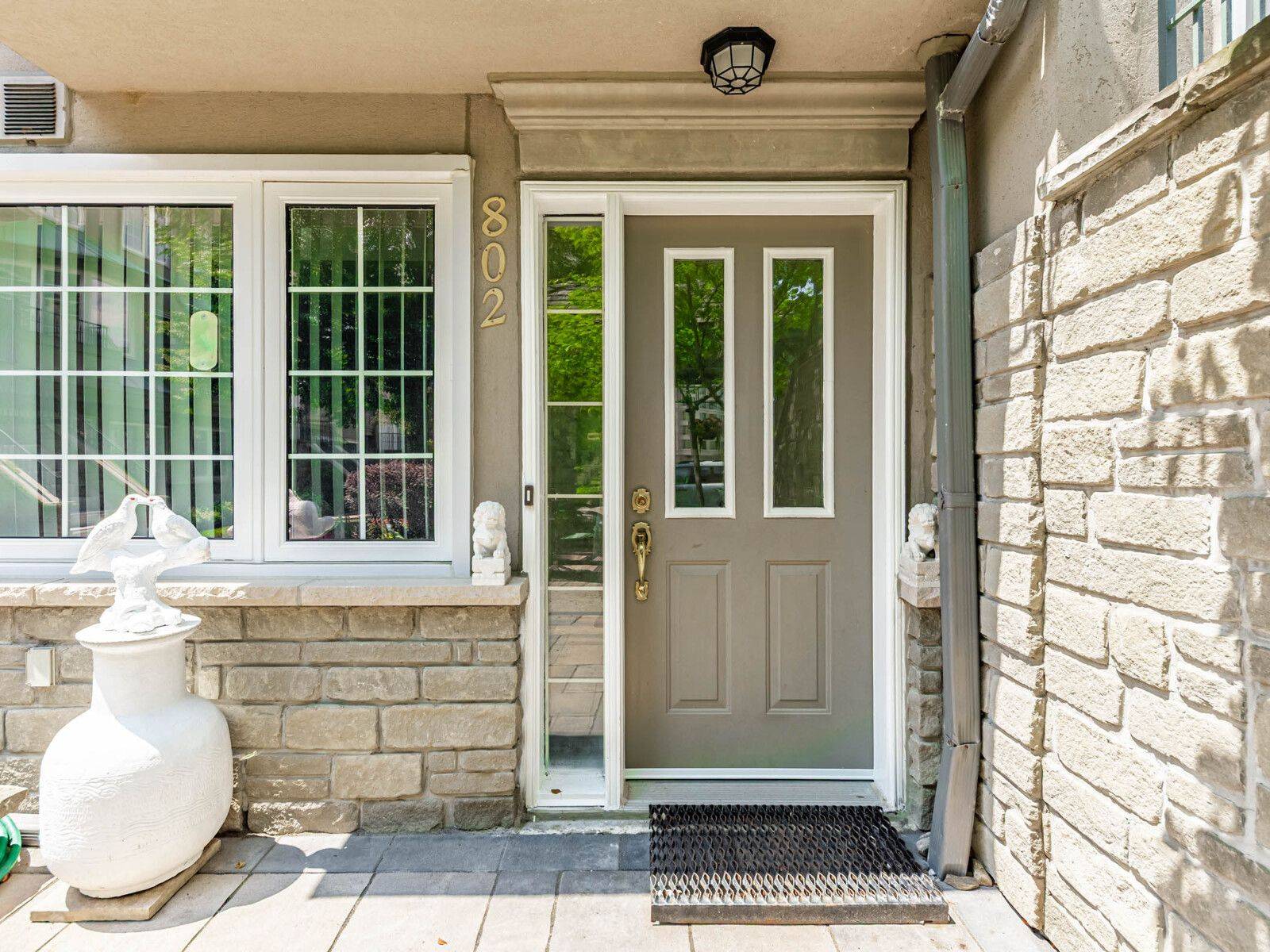 Toronto E05, ON M1T 3W1,188 Bonis AVE #802