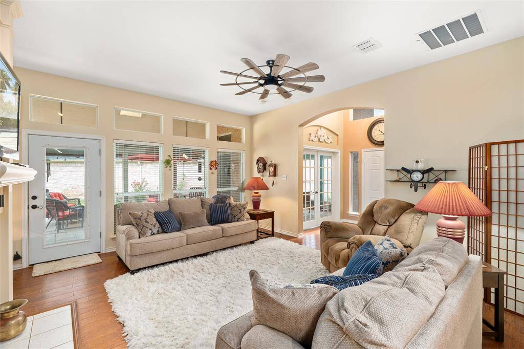 Euless, TX 76039,200 Arbor Glen Drive