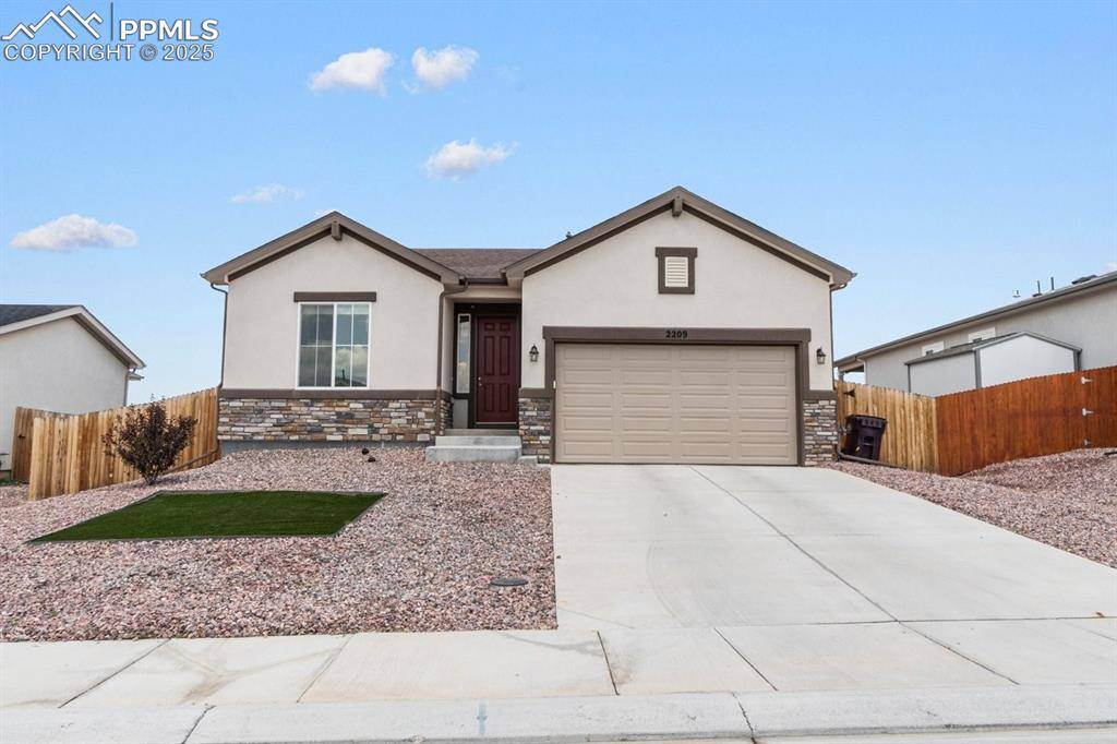 Pueblo, CO 81008,2209 Sunrise LN