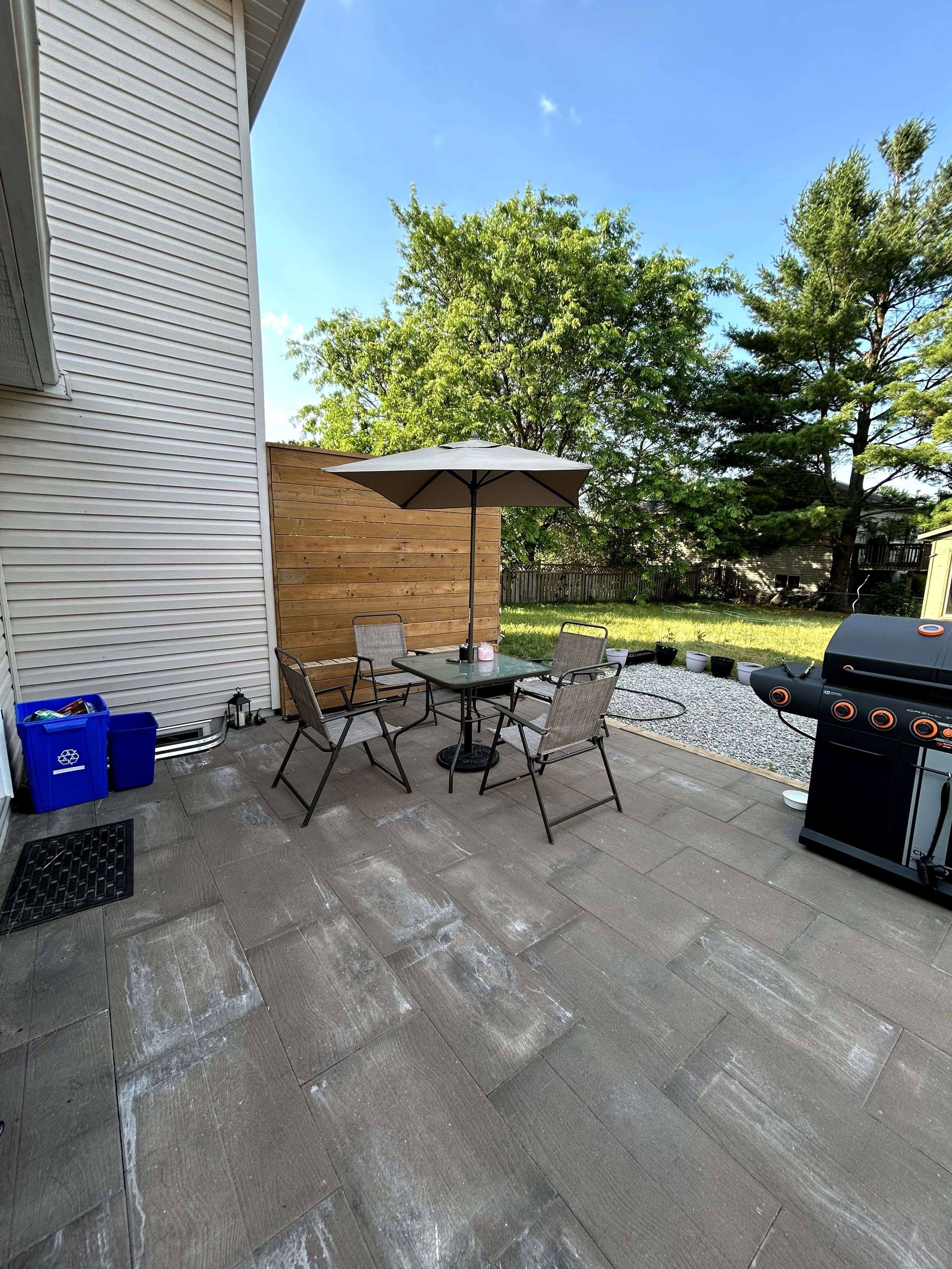 Innisfil, ON L9S 1V5,945 Vance CRES #UNIT 1&2