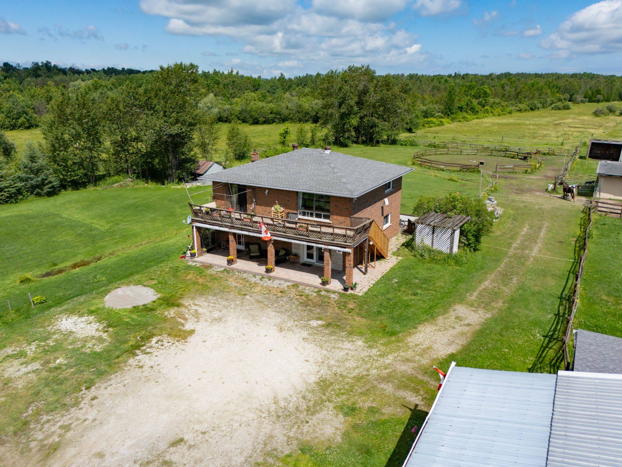 Clearview, ON L0M 1N0,5896 Sunnidale Concession 5 RD