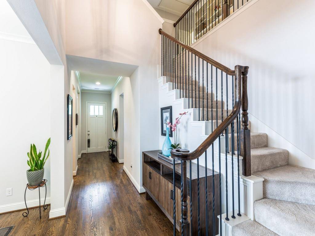 Dallas, TX 75238,10223 Lynford Drive