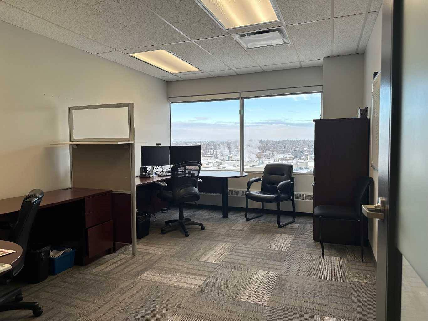 Calgary, AB T2H 2G4,5940 MacLeod Trail SW