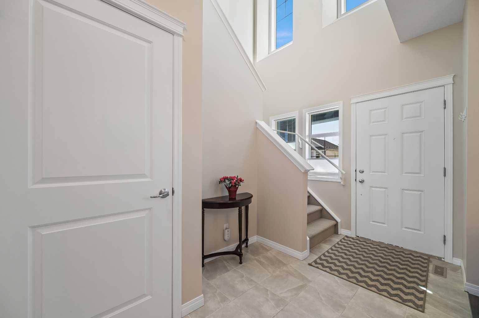 Calgary, AB T3R 0M5,70 Nolanfield TER NW