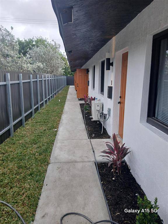 Pompano Beach, FL 33060,920 NW 8th Ave