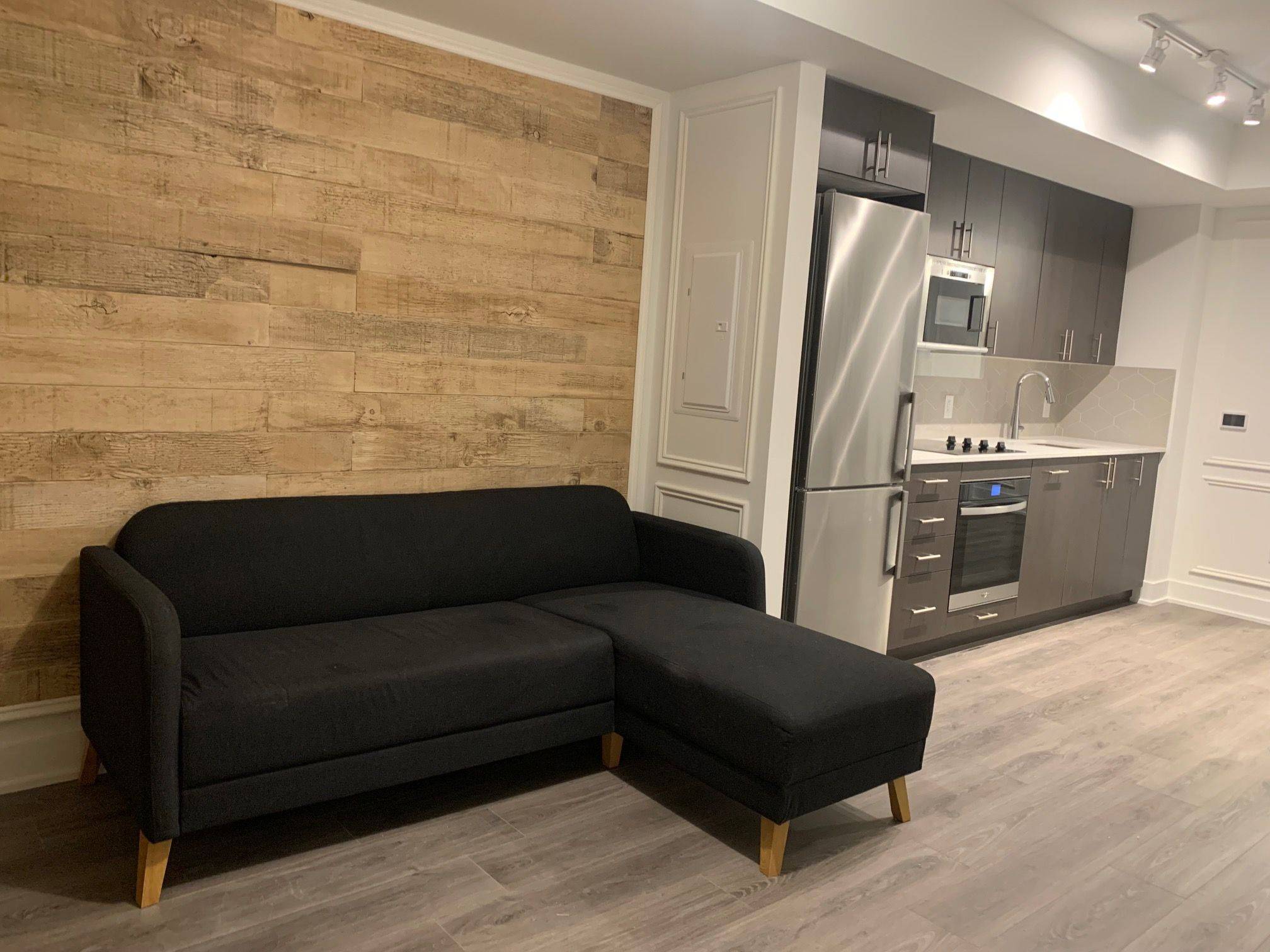 Oshawa, ON L1L 0W3,2545 Simcoe ST N #2520