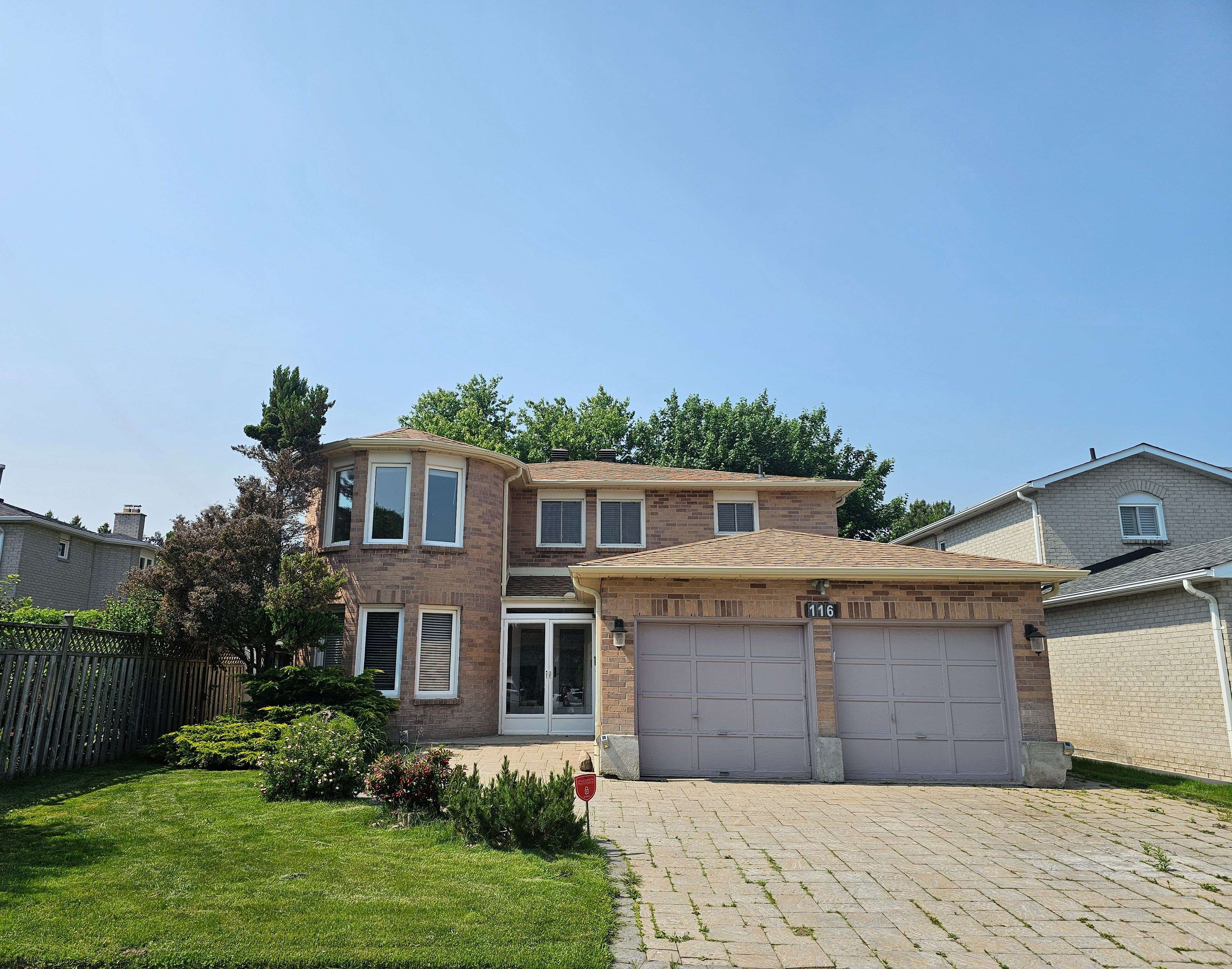 Richmond Hill, ON L4C 9L8,116 Cooperage CRES