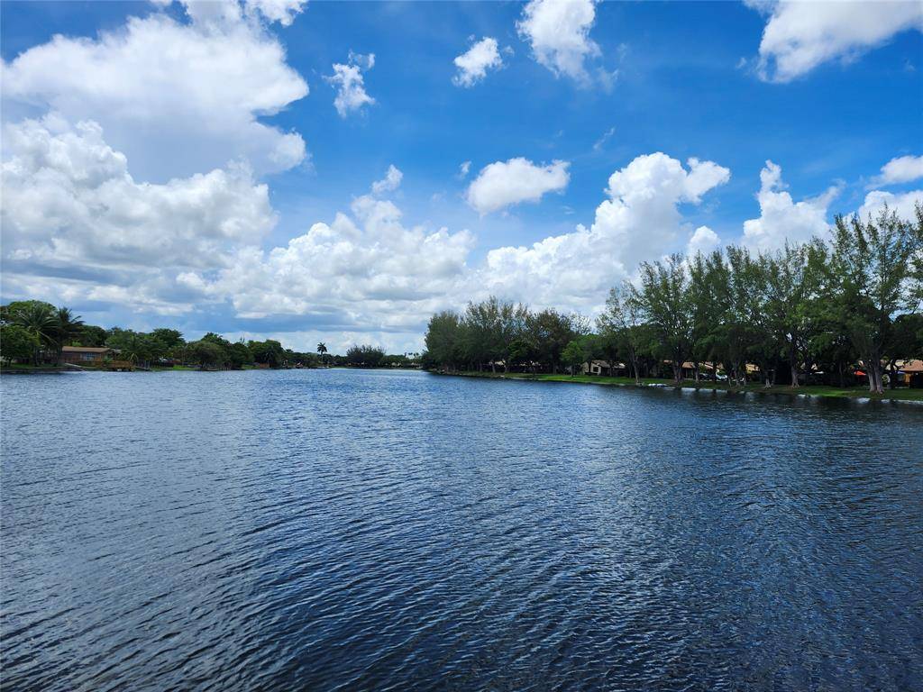 Pembroke Pines, FL 33026,Address not disclosed