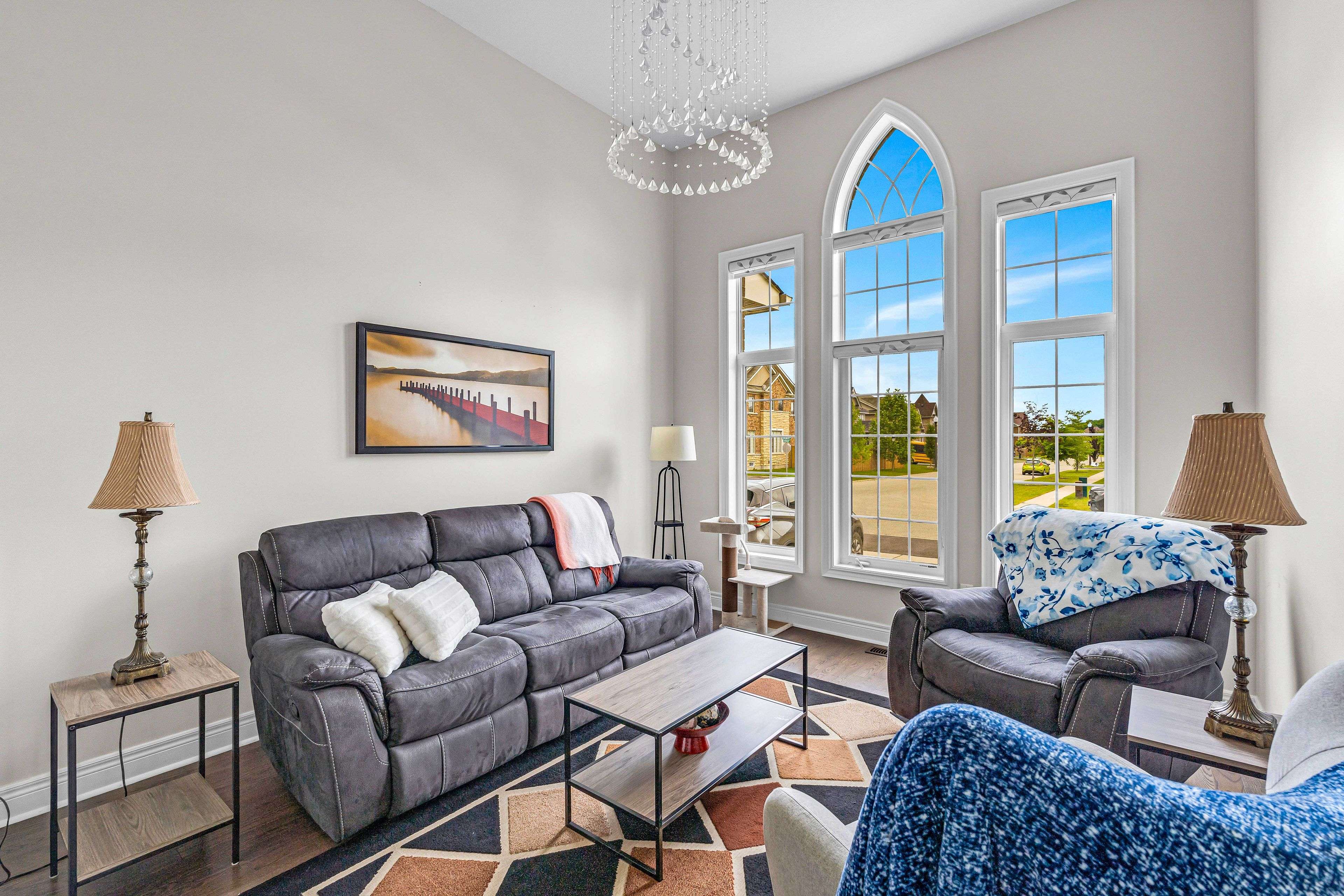 Woodstock, ON N4T 0H3,209 Dorchester CT