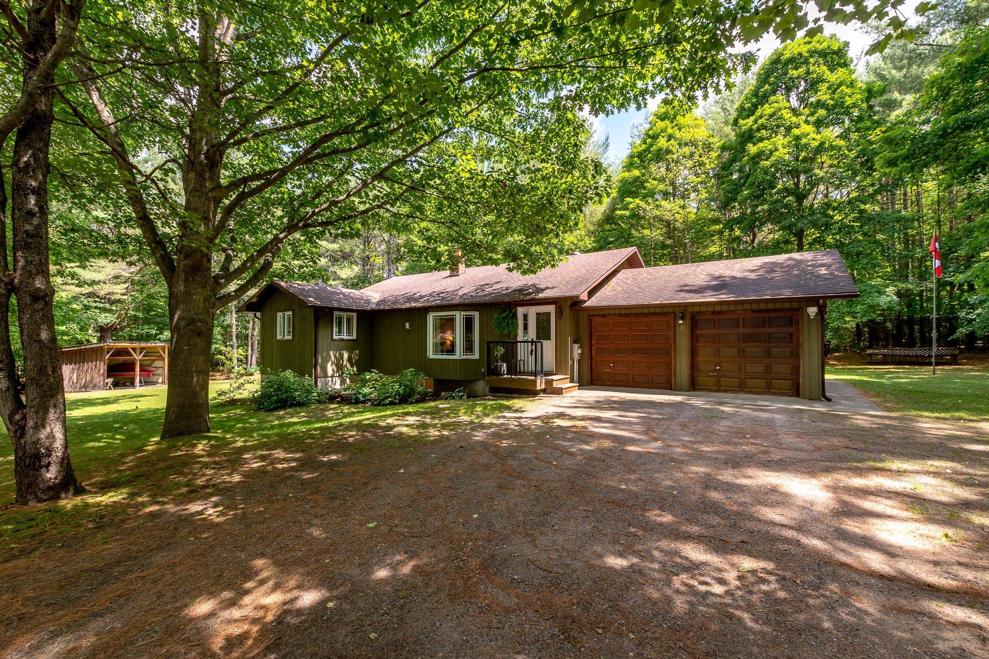 Huntsville, ON P0B 1M0,549 Greer RD