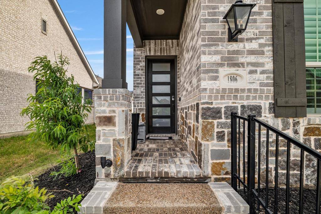 Arlington, TX 76005,1806 Clouded Wren Drive