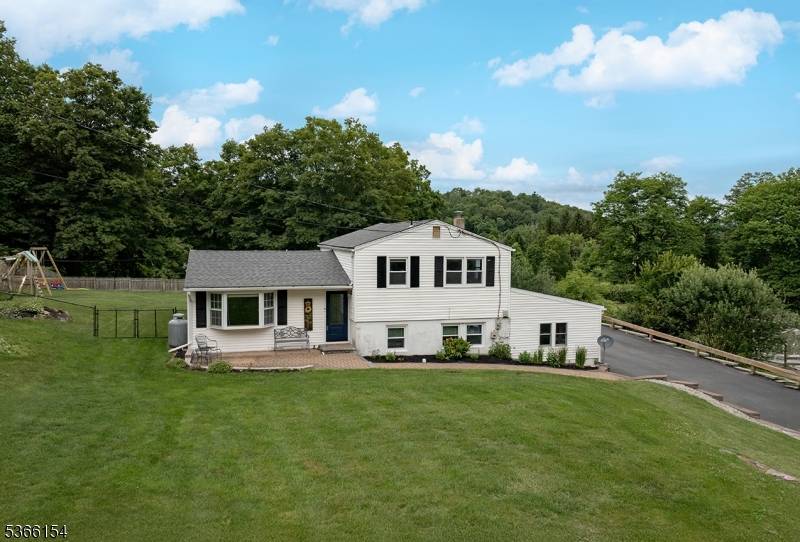 Hampton Twp., NJ 07860,105 Rolling Acres Dr