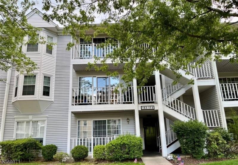 Mahwah Twp., NJ 07430,162 Linden St