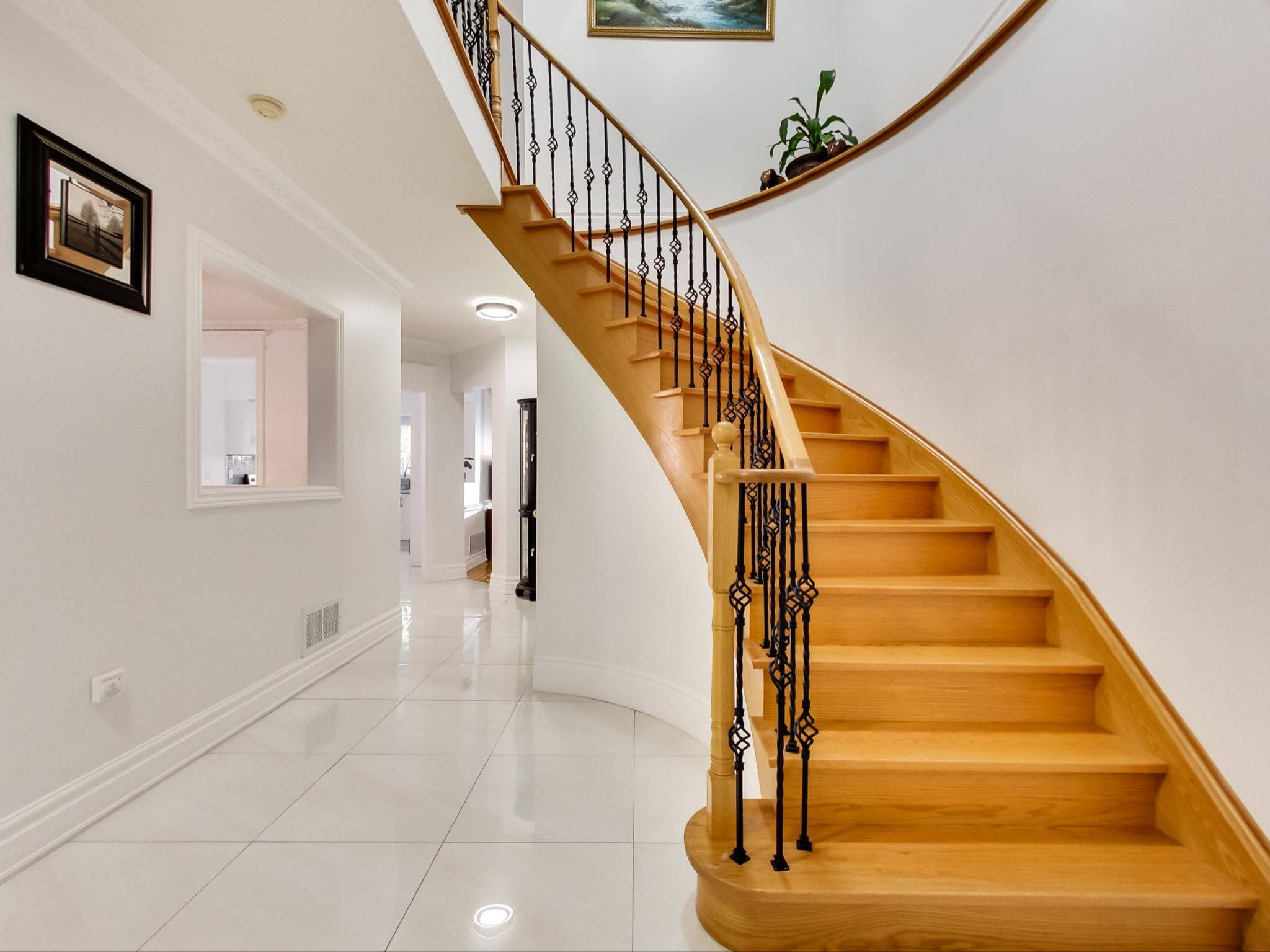 Newmarket, ON L3X 2C2,331 Austin Paul DR