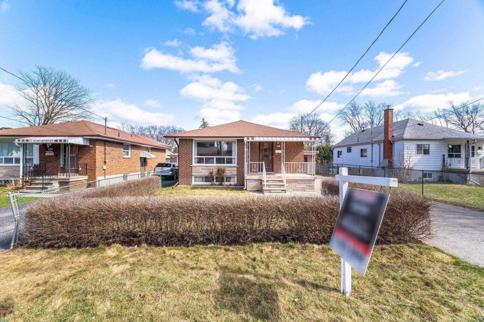 Mississauga, ON L5G 1X2,126 Angelene ST