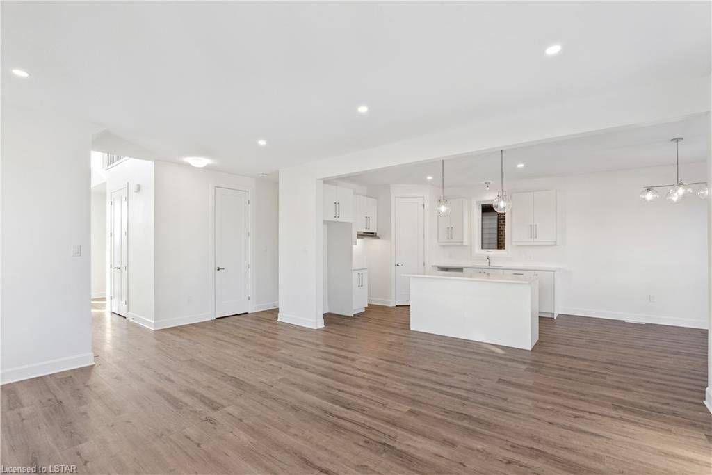 St. Thomas, ON N5R 0M1,2 WELCH CT
