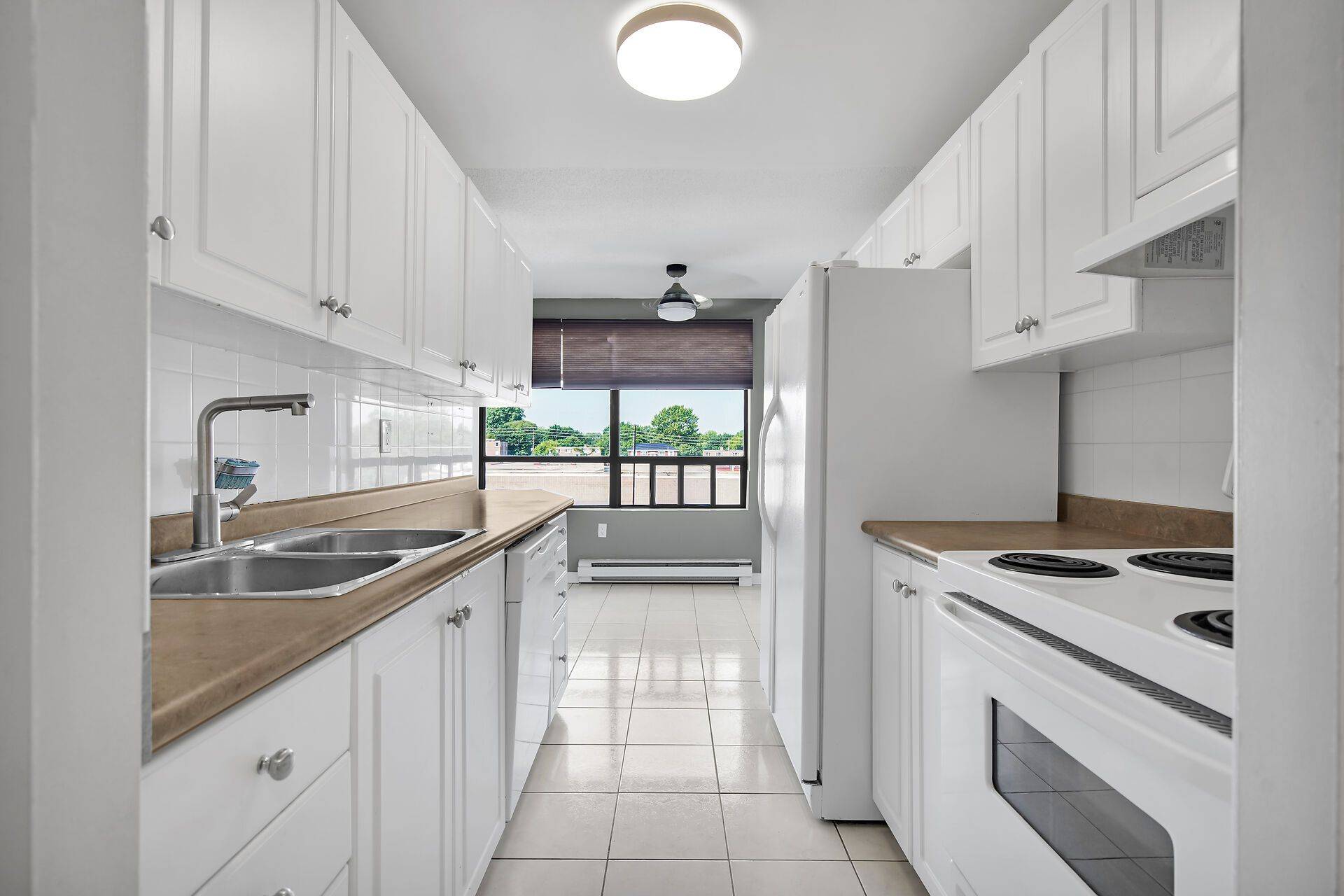 London East, ON N5Y 5J8,650 Cheapside ST #408