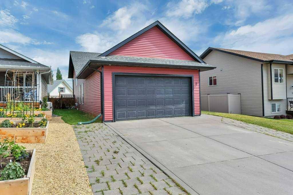 Lacombe, AB T4L 2L9,2 Talisman Close
