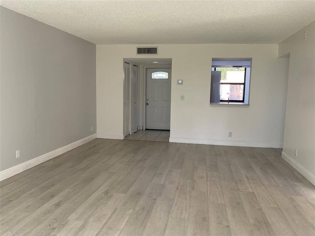 Margate, FL 33063,7340 NW 18th St #205