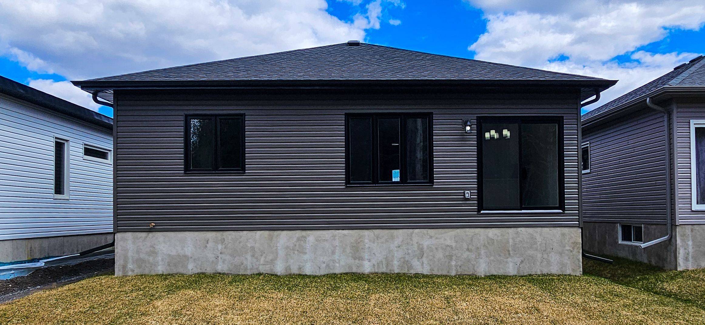 Loyalist, ON K0H 2H0,173 Creighton DR