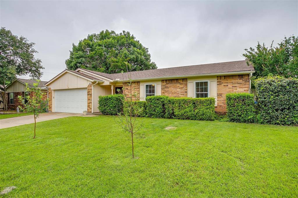 Burleson, TX 76028,423 Parkview Drive