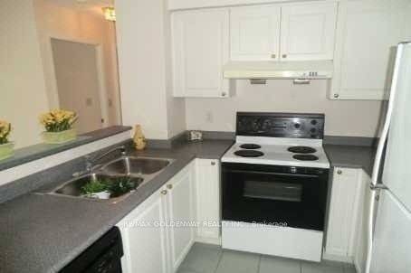 Toronto C14, ON M2M 4L1,28 Pemberton AVE #702