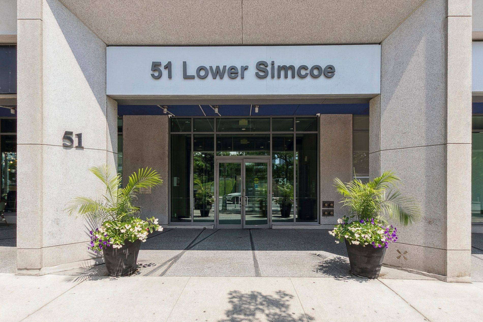 Toronto C01, ON M5J 3A2,51 Lower Simcoe ST #1905