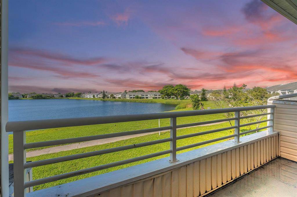 Lauderdale Lakes, FL 33309,3449 NW 44th St #205