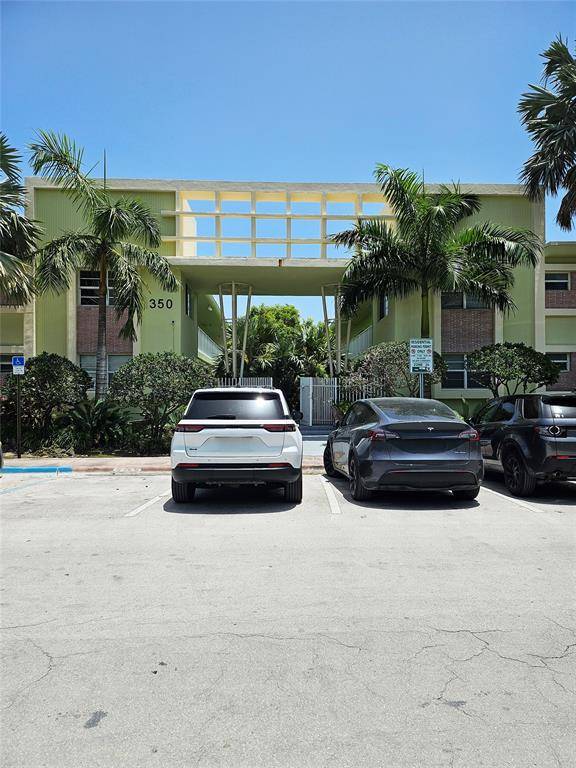 Miami Beach, FL 33141,350 S Shore Dr #8