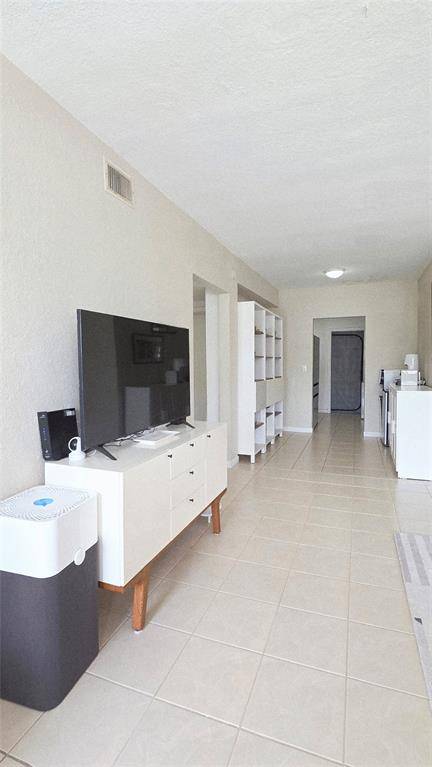 Miami Beach, FL 33141,350 S Shore Dr #8