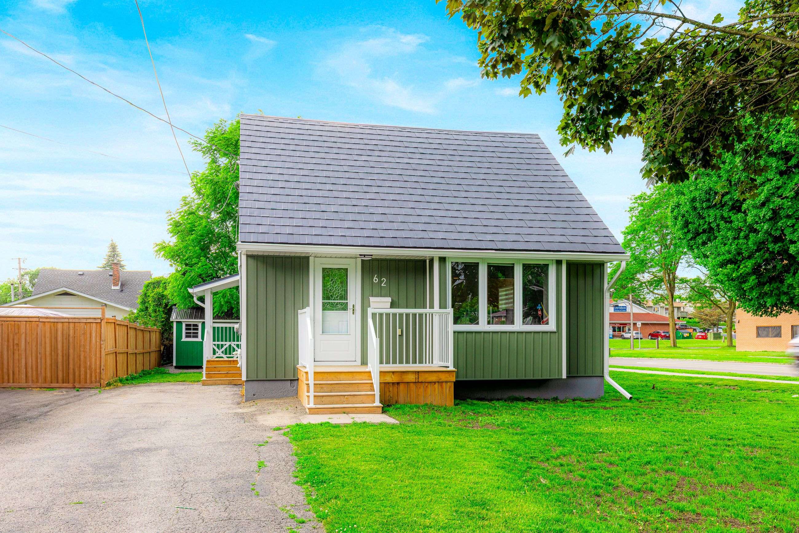 Brockville, ON K6V 2N4,62 Glengarry RD