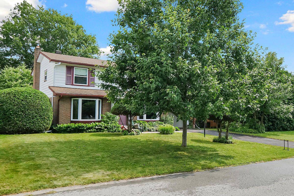 Meadowlands - Crestview And Area, ON K2G 3N7,152 Withrow AVE