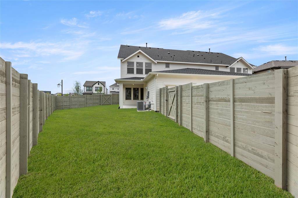 Argyle, TX 76226,1517 Roundup