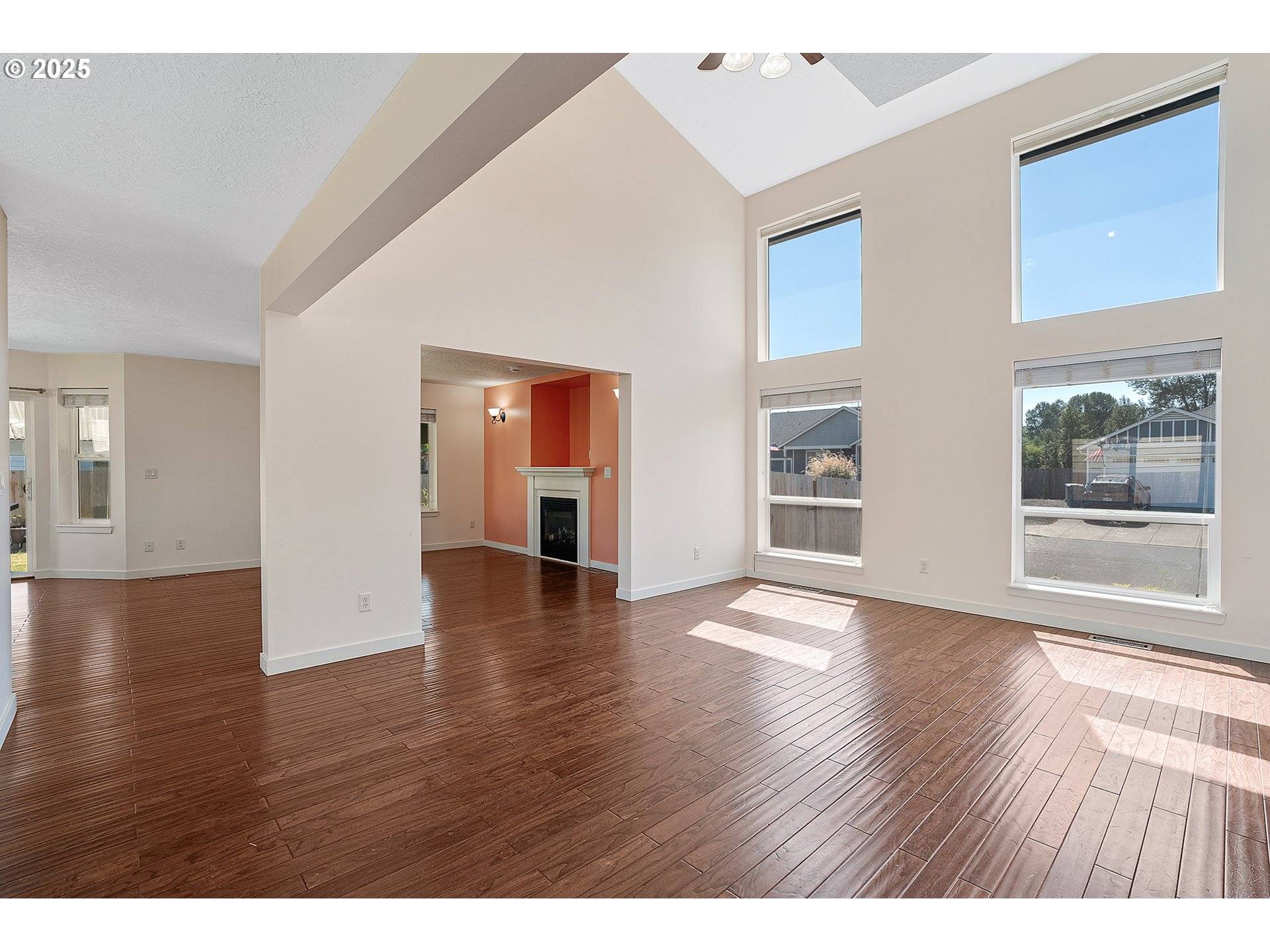 Scio, OR 97374,38822 SW 3RD AVE