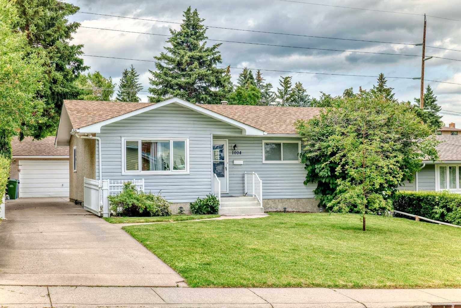 Calgary, AB T2K 4N8,1004 Hunterston HL NW