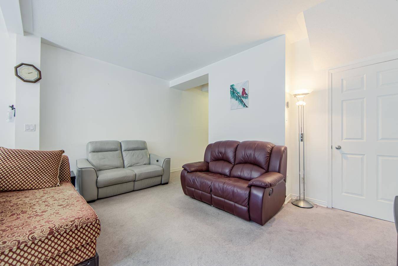 Toronto C13, ON M4A 2Y3,48 Tisdale AVE