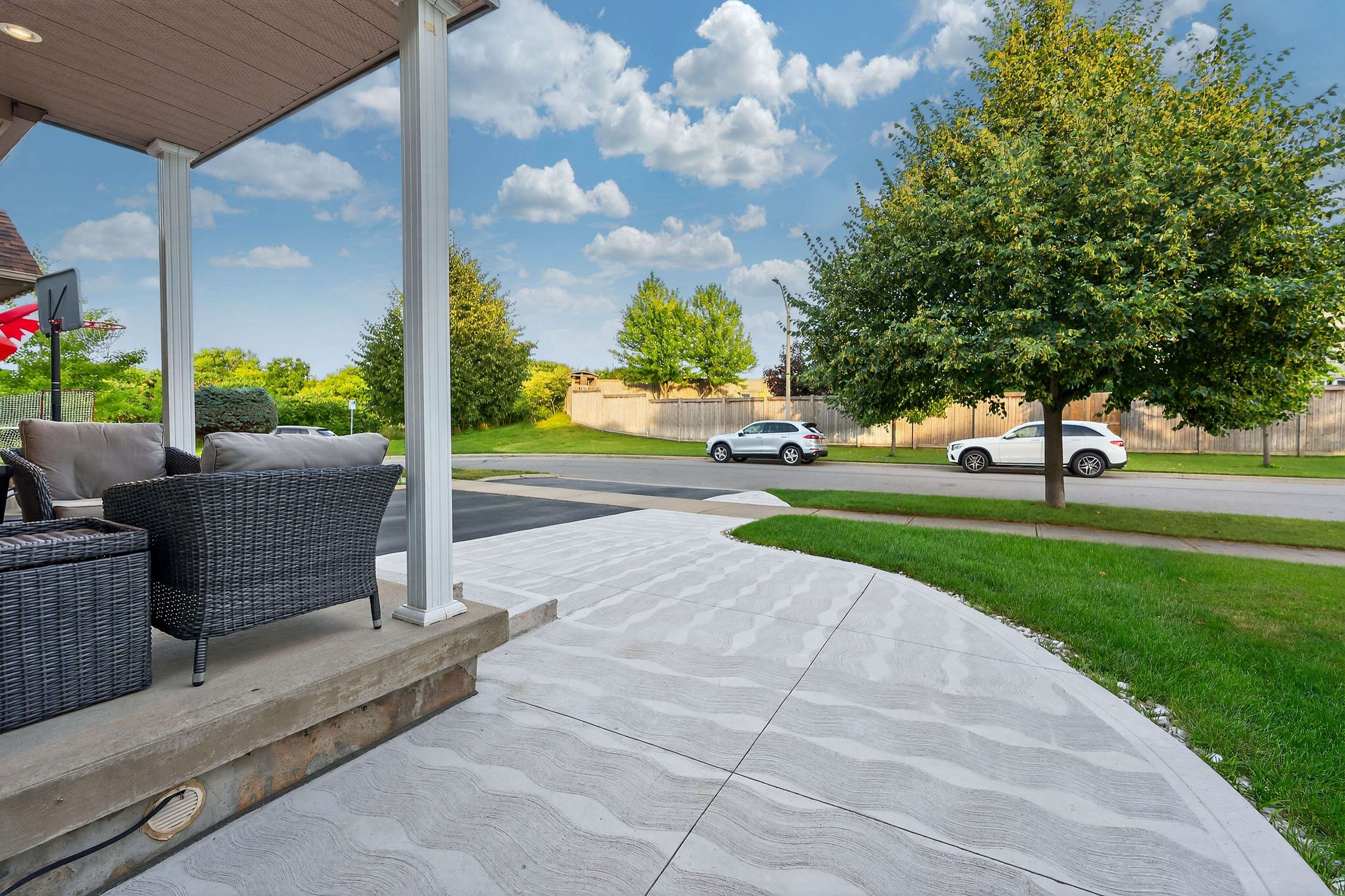 Halton Hills, ON L7G 0A2,43 Mowat CRES