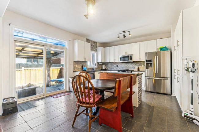 Georgina, ON L4P 0B7,10 Bud Leggett CRES