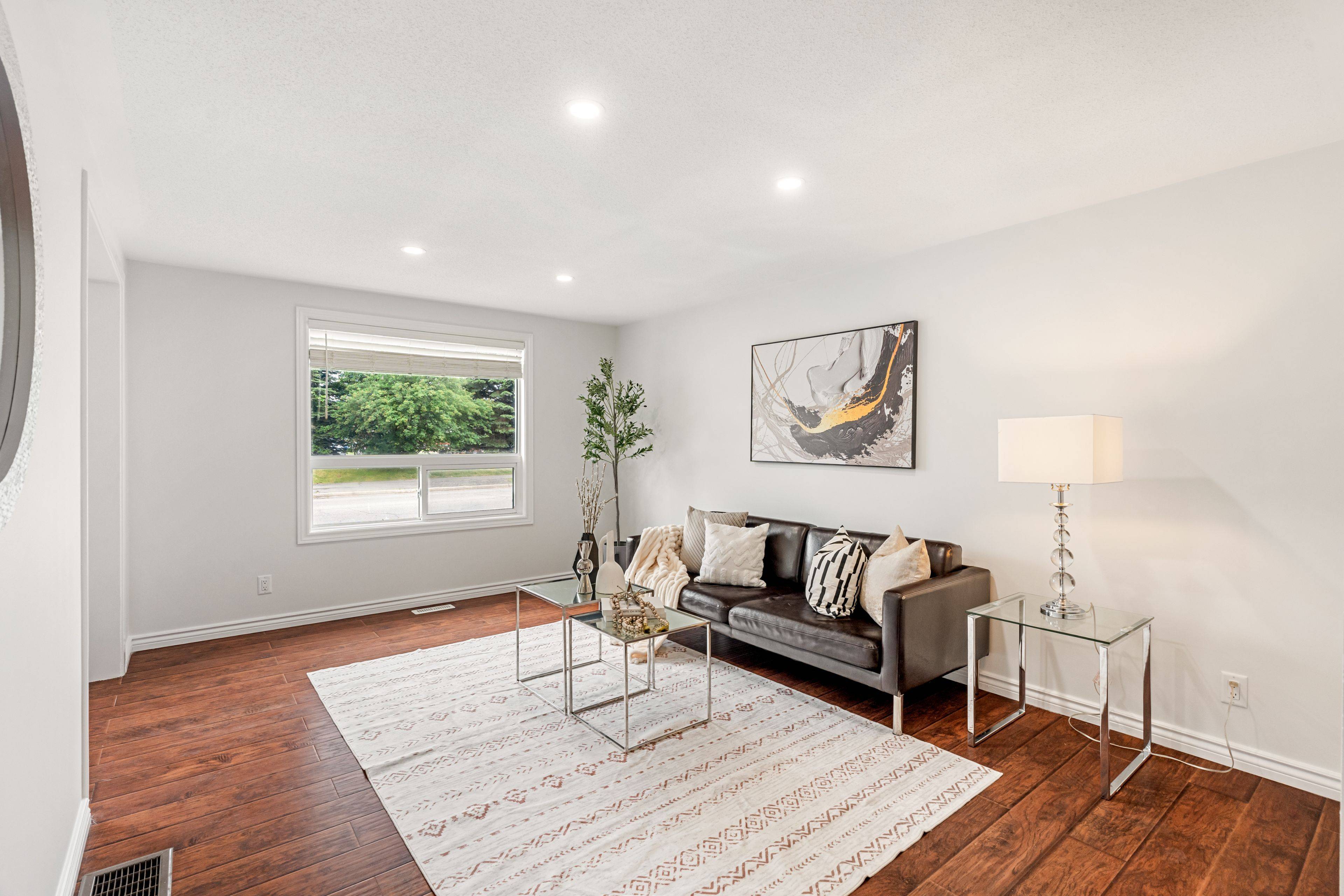 Elmvale Acres And Area, ON K1B 4H6,2451 Southvale CRES